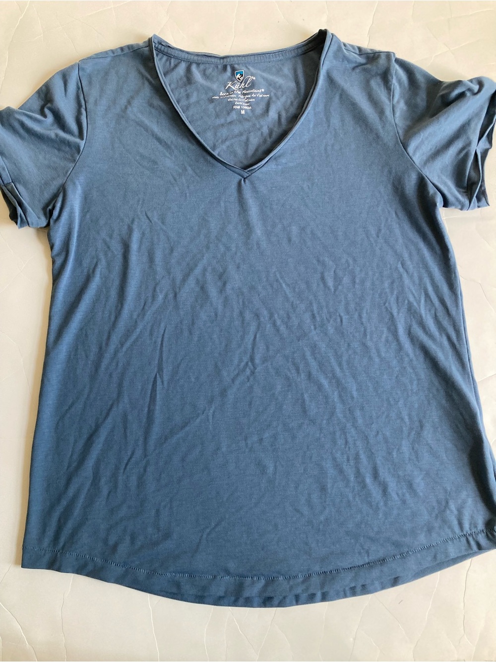 Kuhl v neck soft synthetic blend active tee womens M slate blue EUC